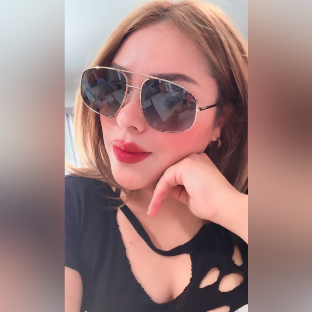 ONE DAY SALE💫 
JUST TODAY🔥GIVENCHY gradient aviator sunglasses 🌼✨